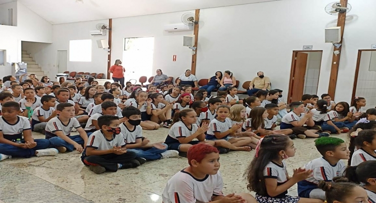 SEMANA DA CRIANÇA MOBILIZA TODAS AS ESCOLAS MUNICIPAIS DE TAPIRATIBA